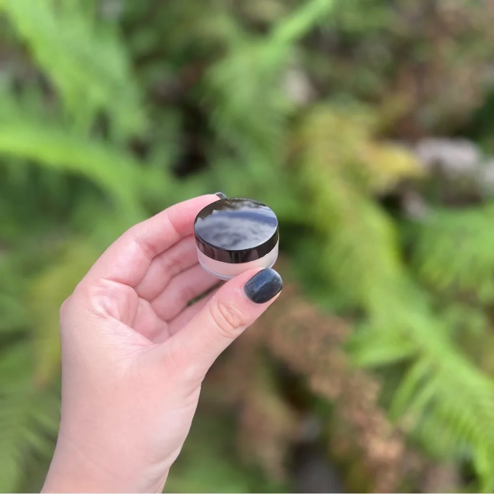 NWOT Laura Mercier Mini Translucent Powder